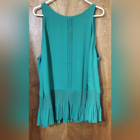 Cato Tops - Size 22/24 Kelly Green Sleevless Blouse